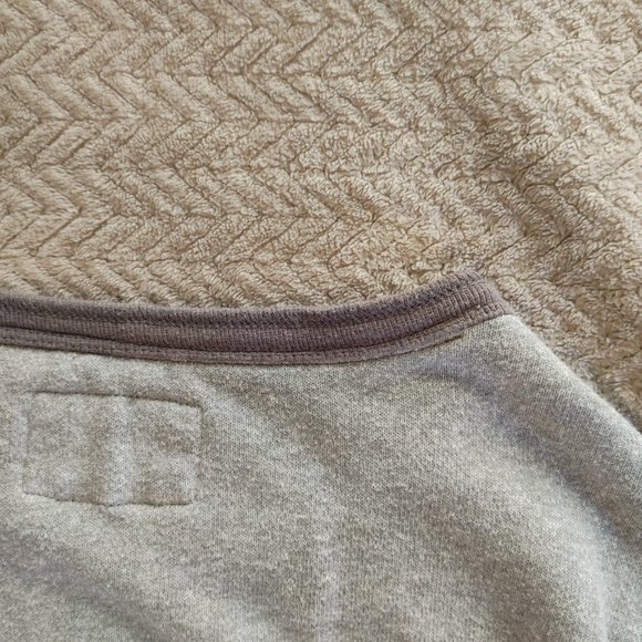 Colosseum Athletics Arizona Women's sweater size: S - Picture 14 of 16